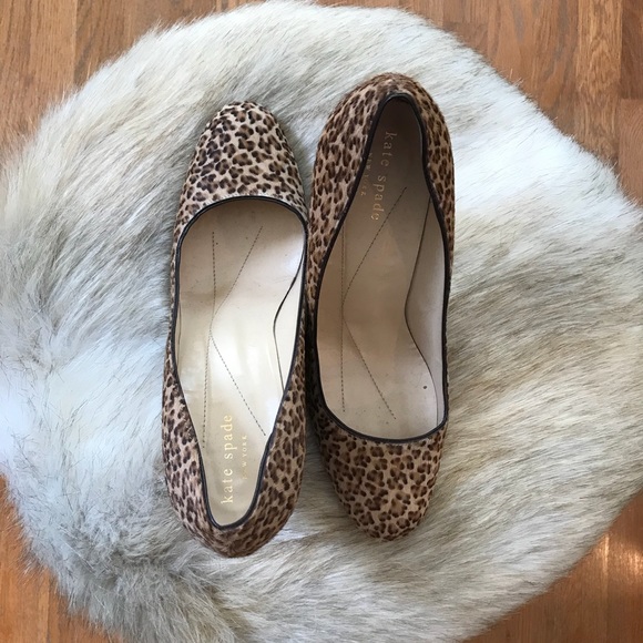 Kate Spade Leopard Pony Hair Wedge Heels, size 8.5 - Picture 4 of 4